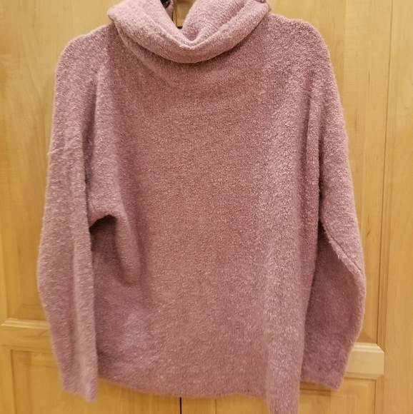 Catherine Malandrino Cozy Eyelash Knit Turtleneck - Picture 7 of 8